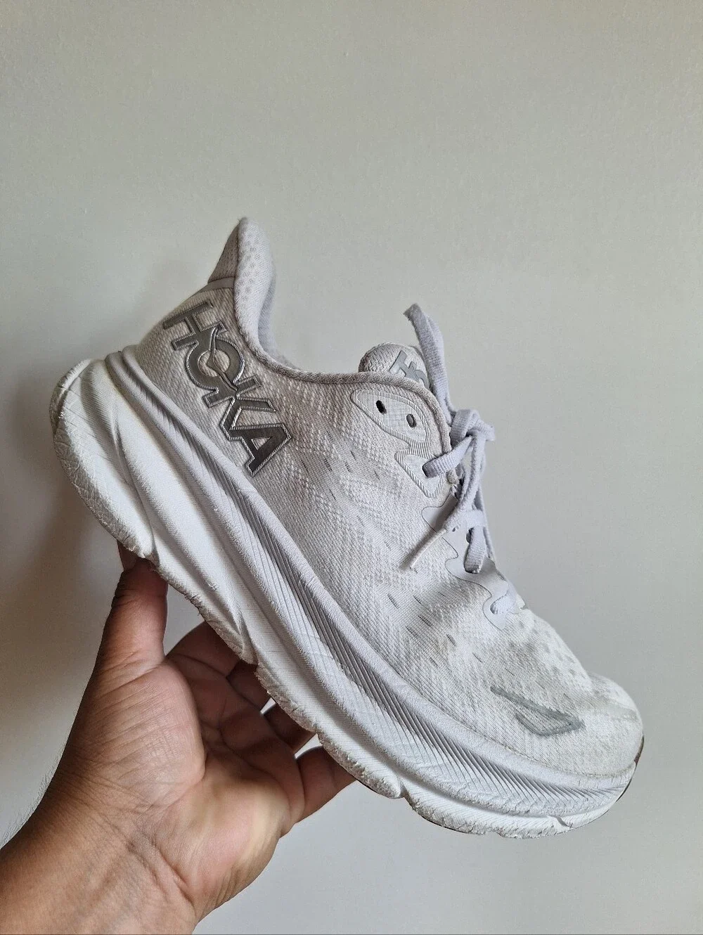 Hoka Clifton 9 Women's White Nimbus Cloud Size 8B